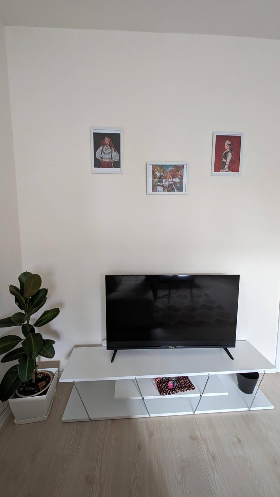 Modern Cozy Apartment 10 Min Walk To Skanderbeg Square Tirana Exterior foto