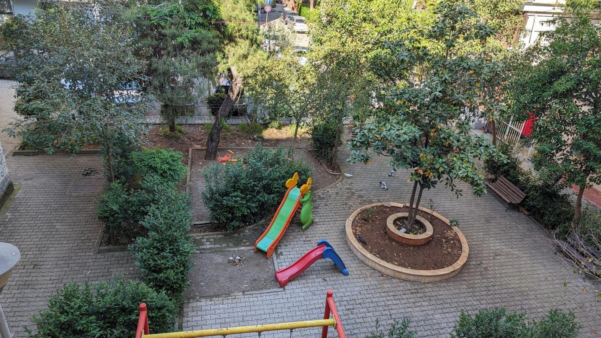 Modern Cozy Apartment 10 Min Walk To Skanderbeg Square Tirana Exterior foto